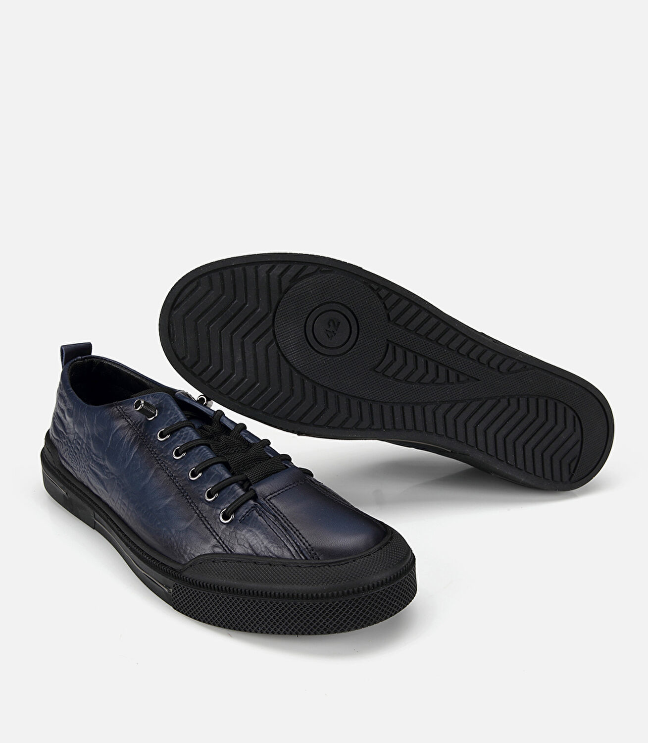 Erkek Deri Lacivert Bağcık Detaylı Düz Spor Ayakkabı