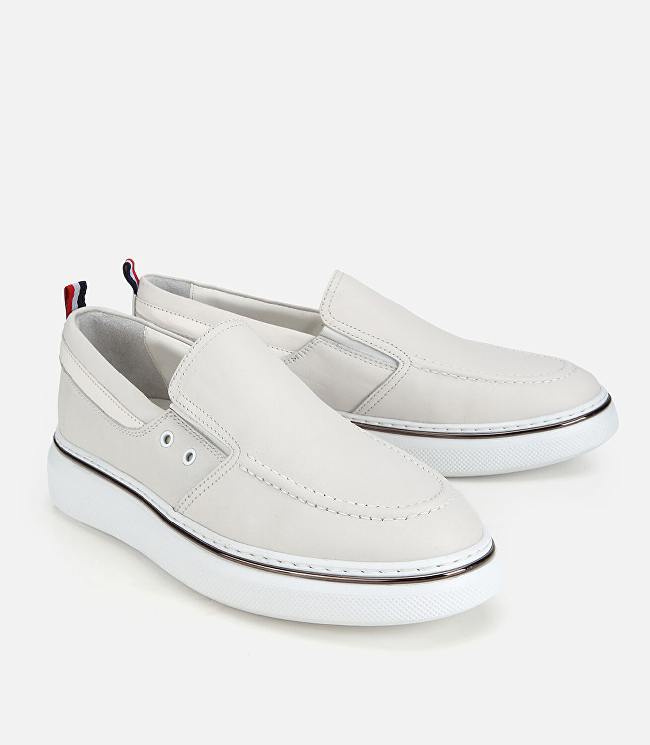 Erkek Deri Beyaz Metal Detaylı Günlük Loafer