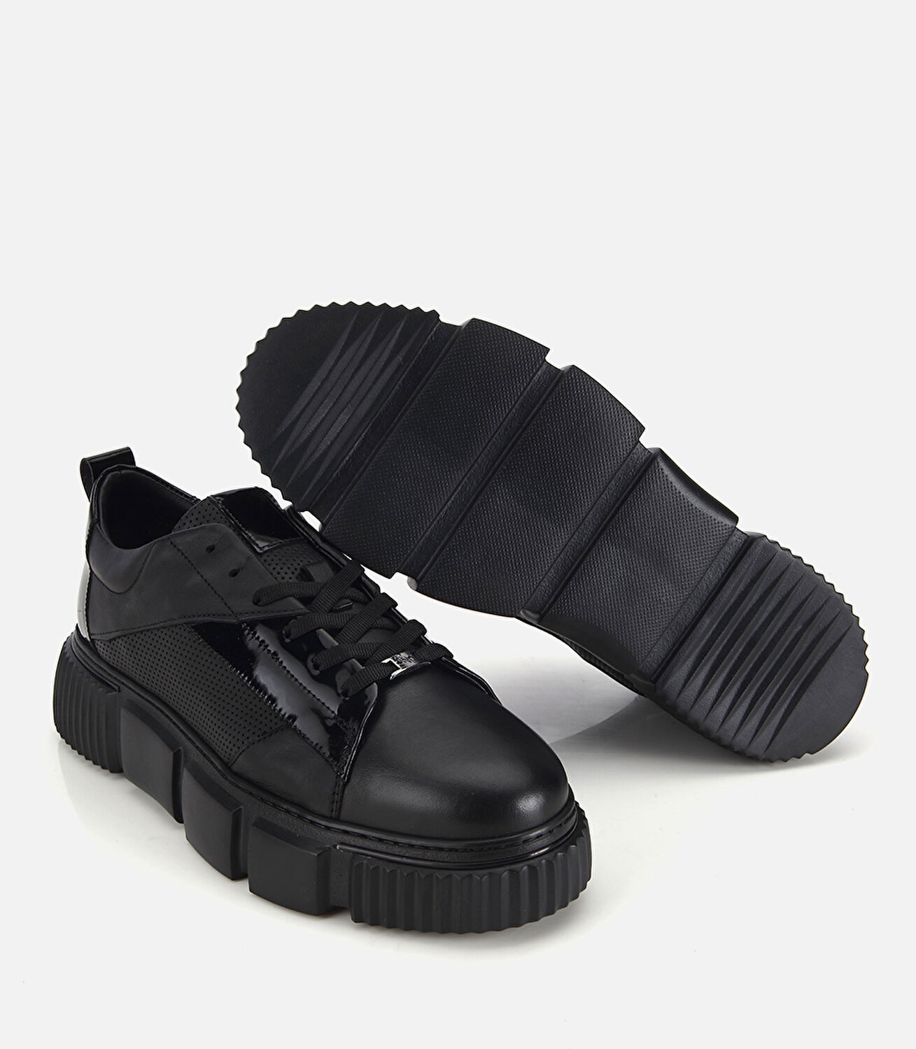 Erkek Deri Siyah Yüksek Tabanlı Spor Ayakkabı