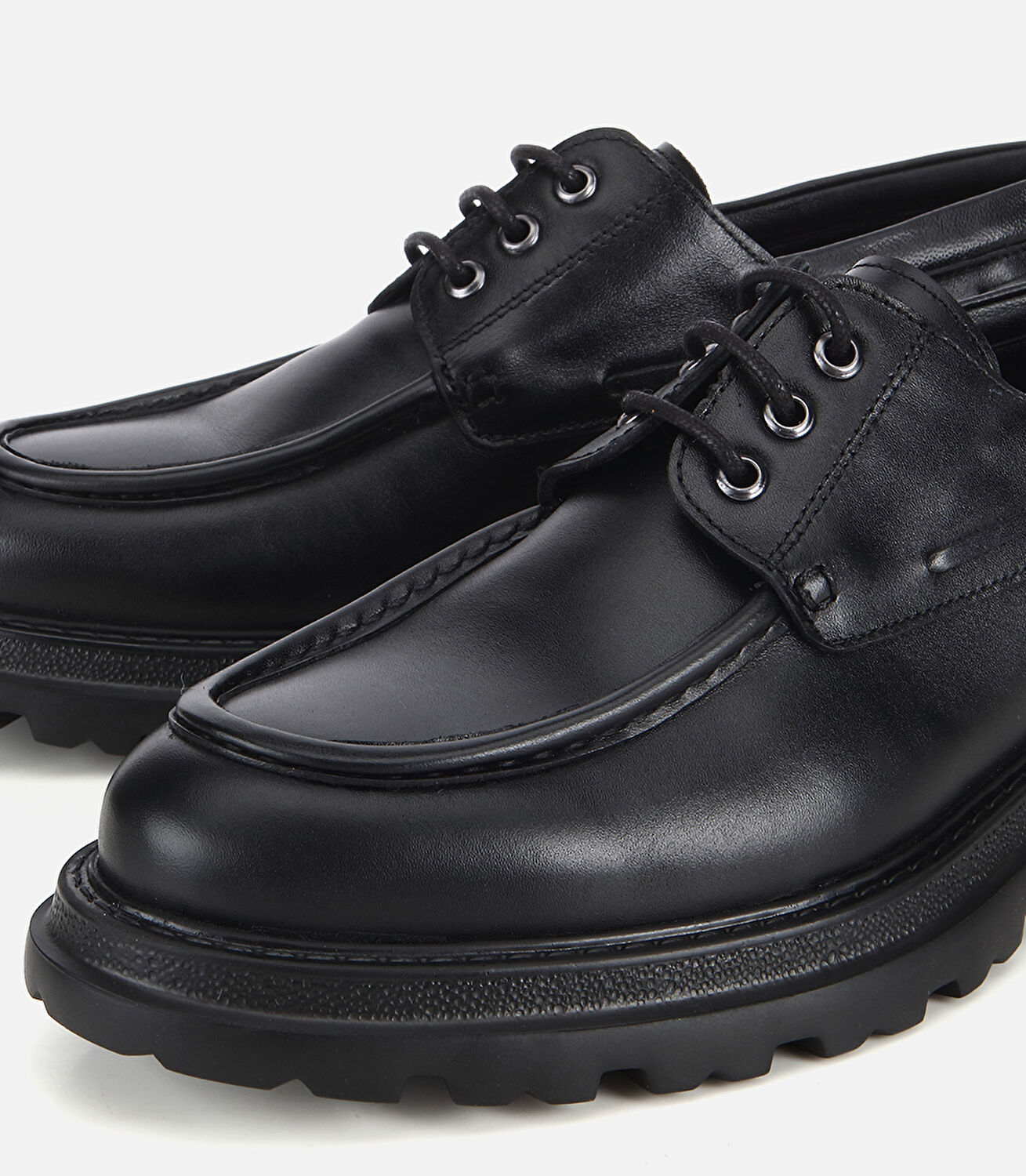 Erkek Deri Siyah Dikiş Detaylı Kalın Tabanlı Günlük Ayakkabı