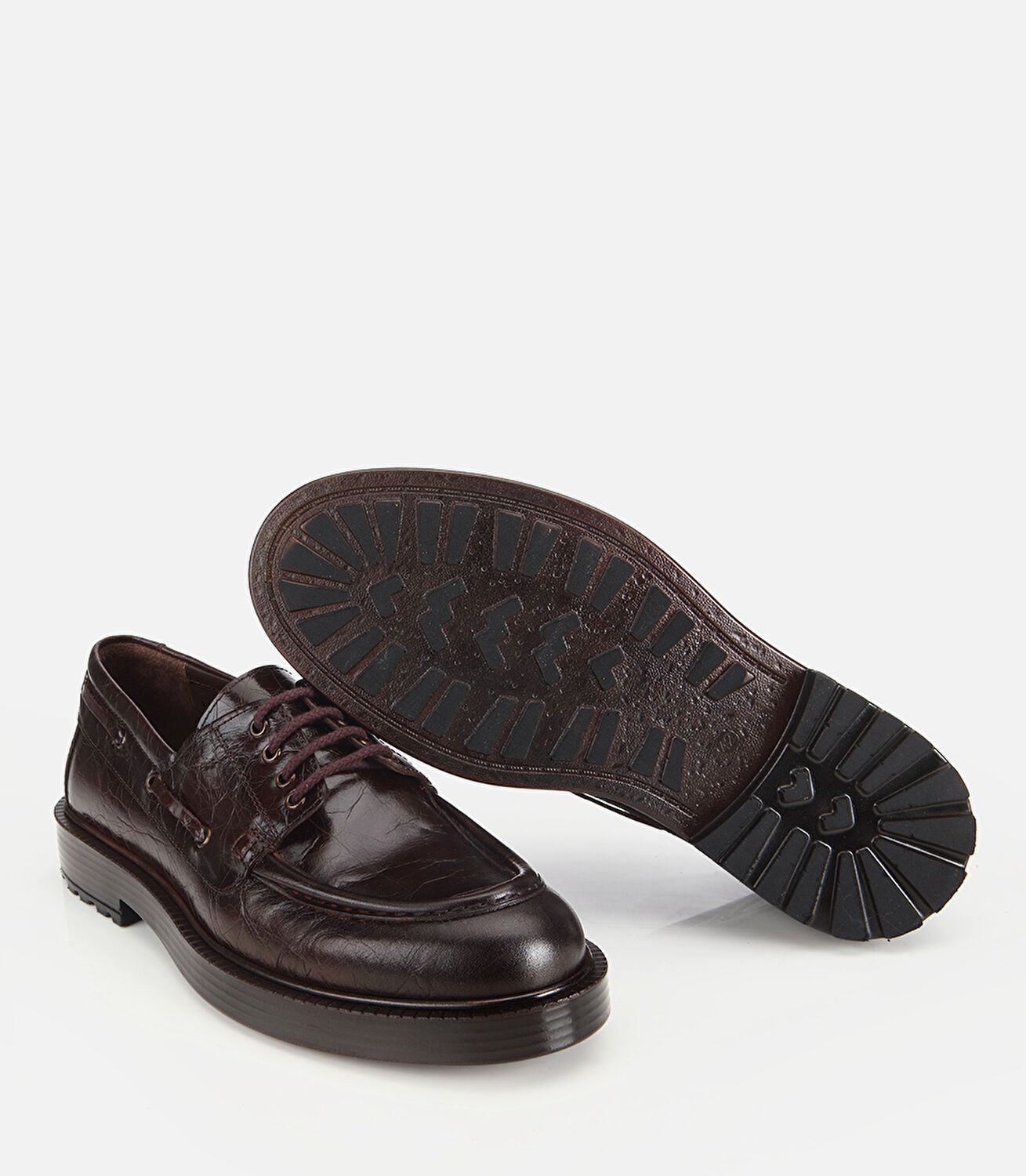 Erkek Deri Kahverengi Dikiş Detaylı Kalın Tabanlı Günlük Ayakkabı