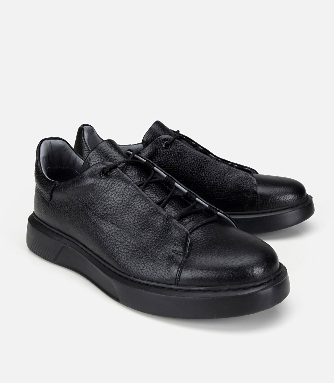 Erkek Deri Siyah Bağcık Detaylı Spor Ayakkabı