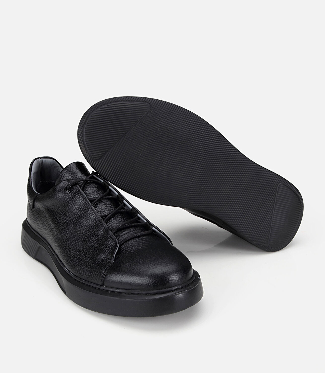 Erkek Deri Siyah Bağcık Detaylı Spor Ayakkabı