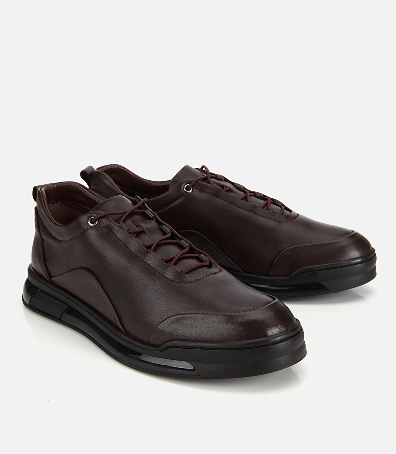 Erkek Deri Kahverengi Bağcık Detaylı Yumuşak Dokulu Spor Ayakkabı