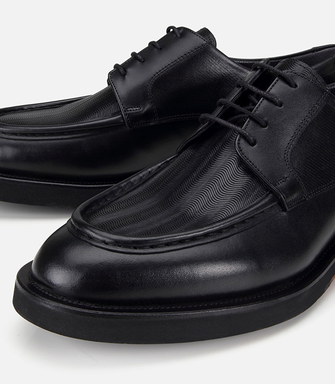 Erkek Deri Siyah Kalın Tabanlı Klasik Ayakkabı