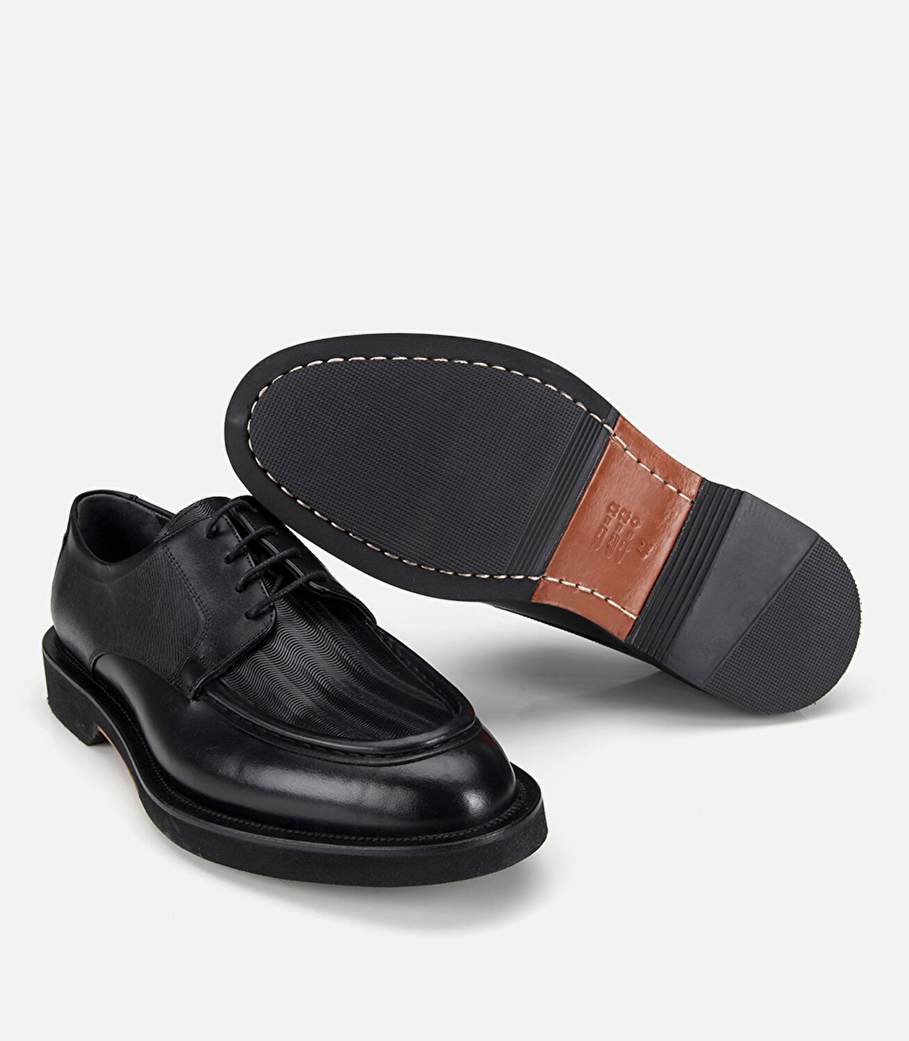 Erkek Deri Siyah Kalın Tabanlı Klasik Ayakkabı