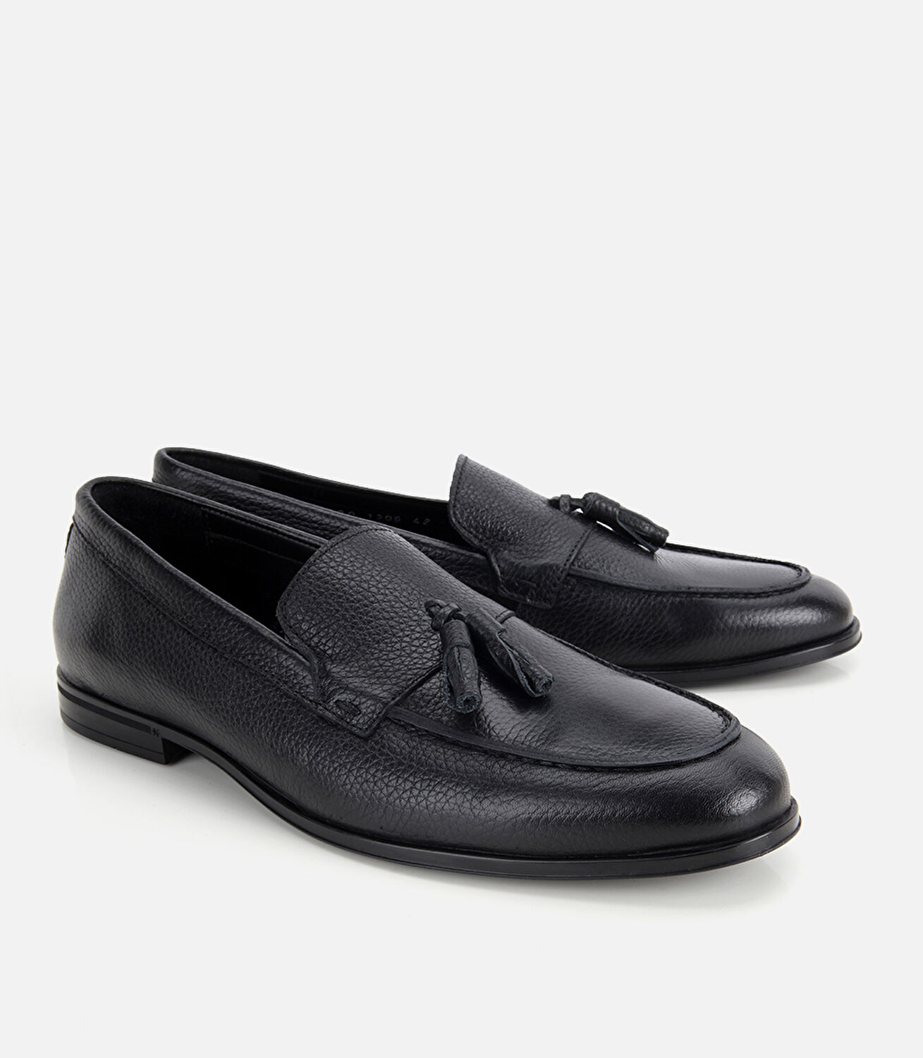 Erkek Deri Siyah Yumuşak Dokulu Püskül Detaylı Klasik Loafer