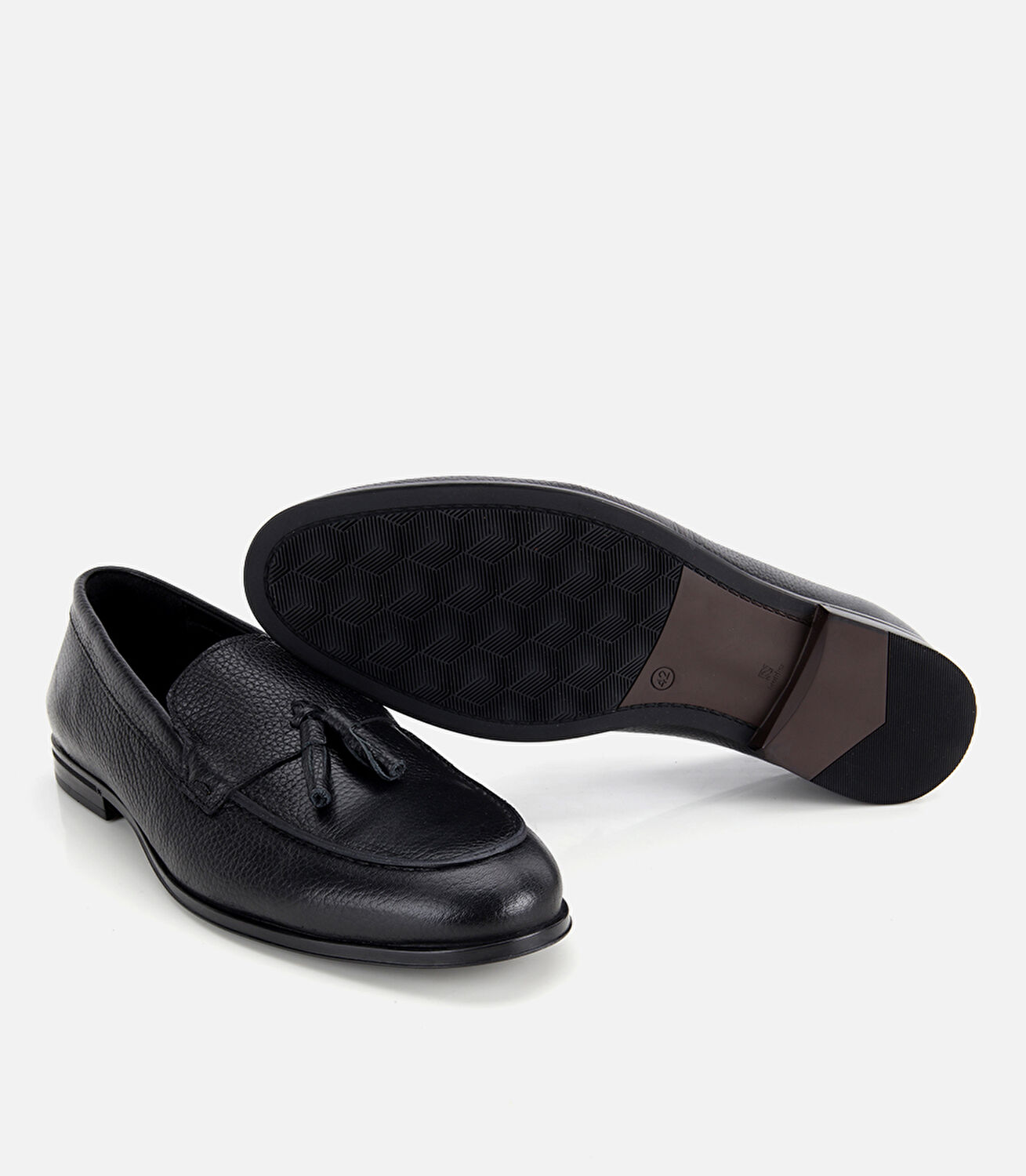 Erkek Deri Siyah Yumuşak Dokulu Püskül Detaylı Klasik Loafer