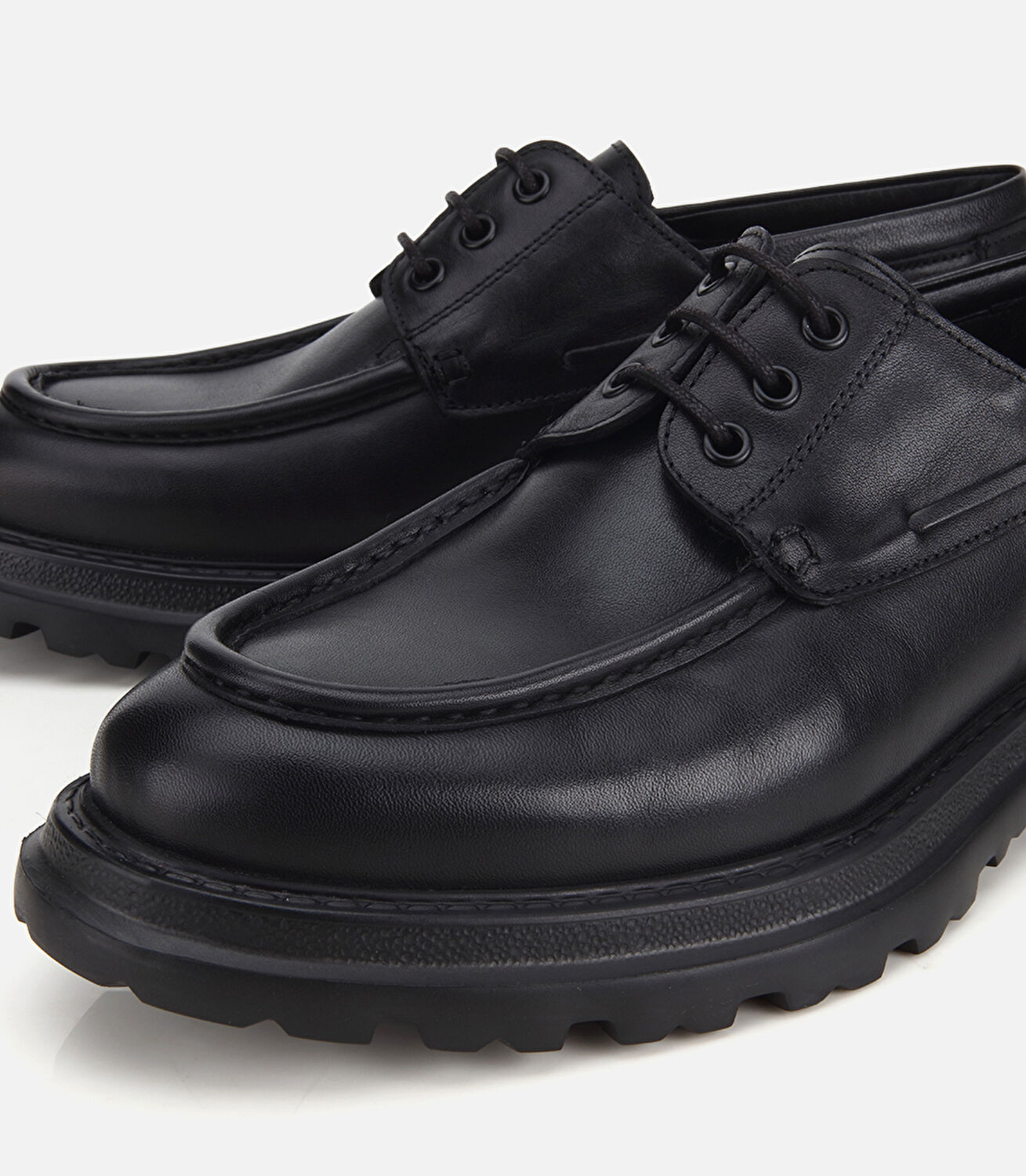 Erkek Deri Siyah Bağcık Detaylı Klasik Loafer