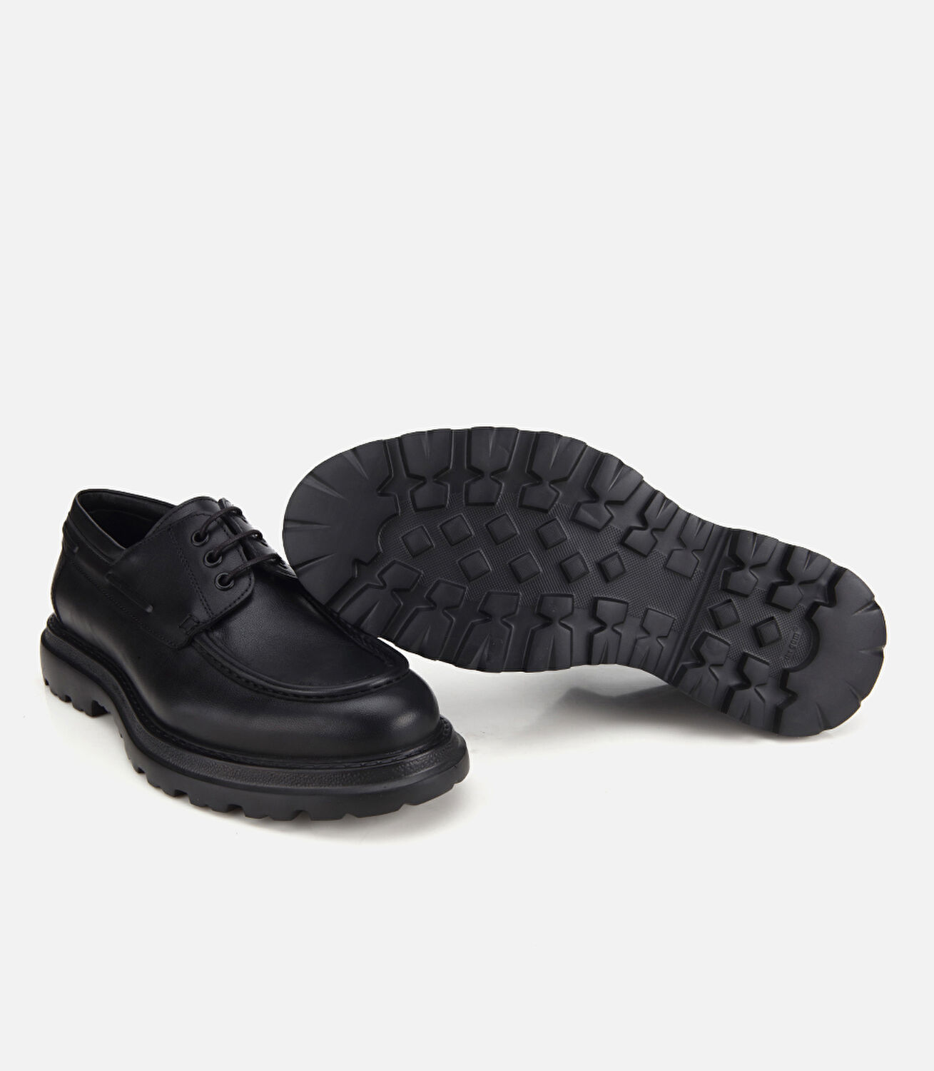Erkek Deri Siyah Bağcık Detaylı Klasik Loafer