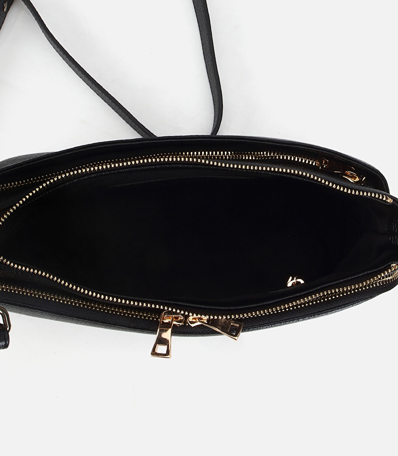 Kadın Deri Siyah Fermuarlı Omuz Çantası