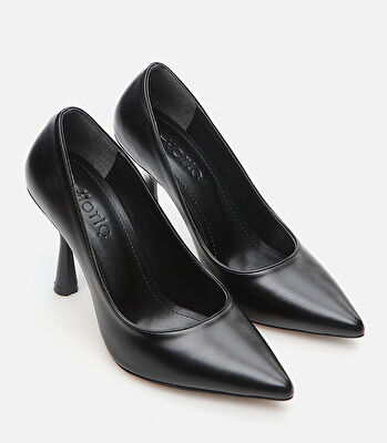 Siyah Kadın Stiletto
