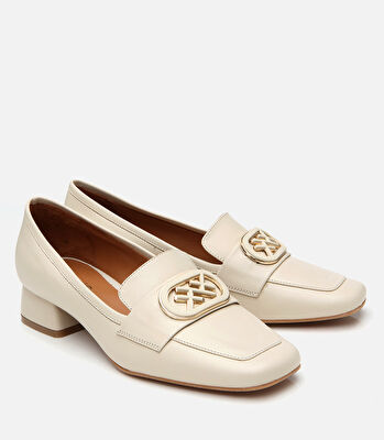 Kadın Deri Ekru Tokalı Kalın Topuklu Klasik Loafer