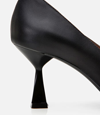 Kadın Deri Siyah Esnek Tabanlı Stiletto