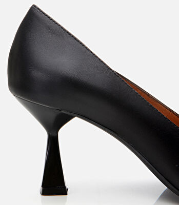Kadın Deri Siyah Esnek Tabanlı Stiletto