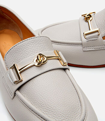 Kadın Deri Ekru Tokalı Klasik Loafer
