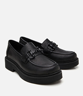 Kadın Deri Siyah Tokalı Klasik Loafer