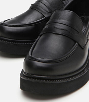 Kadın Deri Siyah Kalın Tabanlı Klasik Loafer