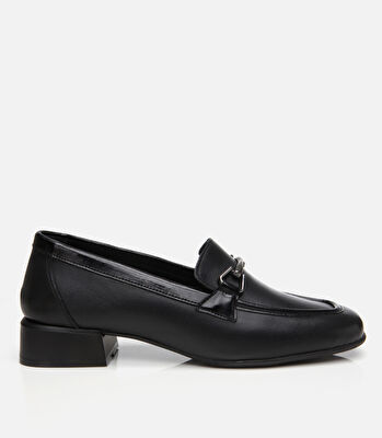 Kadın Deri Siyah Tokalı Loafer