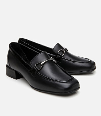 Kadın Deri Siyah Tokalı Loafer