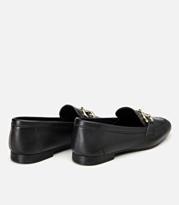 Kadın Deri Siyah Tokalı Klasik Loafer