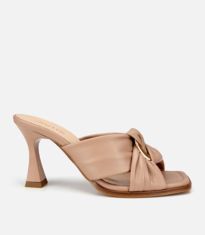 Kadın Deri Bej Gold Toka Detaylı Topuklu Terlik