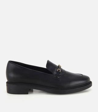 Hotiç Kadın Deri Siyah Zincir Gold Detaylı Klasik Loafer